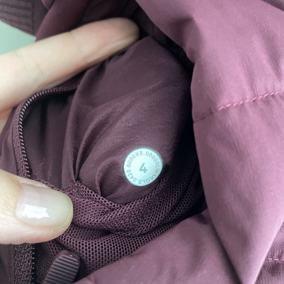 Lululemon ‘Down for it All’ Vest - Size 4 - Picture 7 of 7